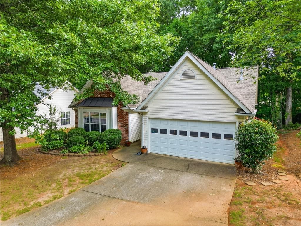 3 bedroom, 2 bathroom, 1,518 sq ft single family residence for sale at 3314 Freedom Landing, Kennesaw, GA 30144 — photo 2