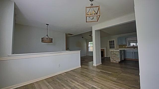 3 bedroom, 3 bathroom, 1,816 sq ft single family residence under contract at 5700 Hollow Ridge Lane, Norcross, GA 30071 — photo 5