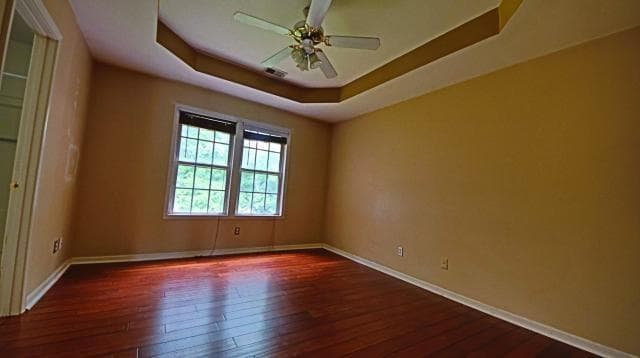 3 bedroom, 3 bathroom, 1,816 sq ft single family residence under contract at 5700 Hollow Ridge Lane, Norcross, GA 30071 — photo 8