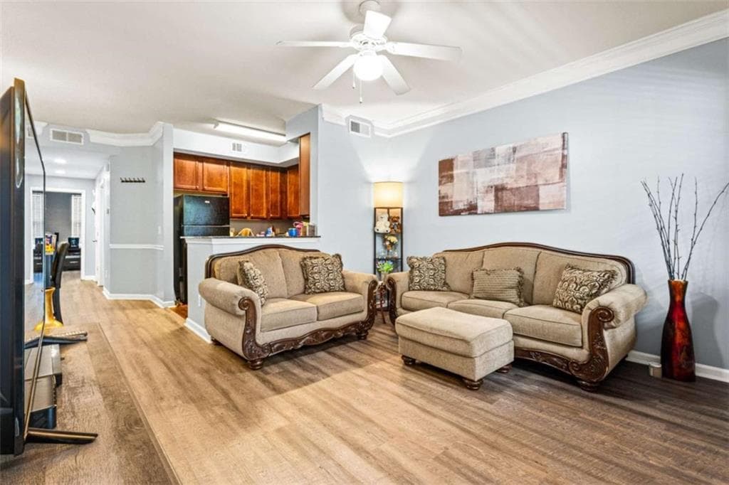 1 bedroom, 1 bathroom, 805 sq ft condominium for rent at 1752 Pryor Road 309, Atlanta, GA 30315 for $1,600 a month — photo 4