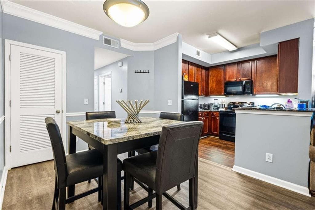 1 bedroom, 1 bathroom, 805 sq ft condominium for rent at 1752 Pryor Road 309, Atlanta, GA 30315 for $1,600 a month — photo 7