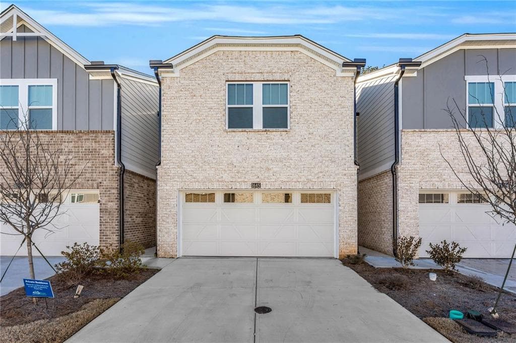 3 bedroom, 3 bathroom townhouse for rent at 1645 Villageside Court, Lawrenceville, GA 30043 for $2,400 a month