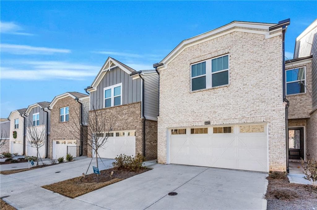 3 bedroom, 3 bathroom townhouse for rent at 1645 Villageside Court, Lawrenceville, GA 30043 for $2,400 a month — photo 2