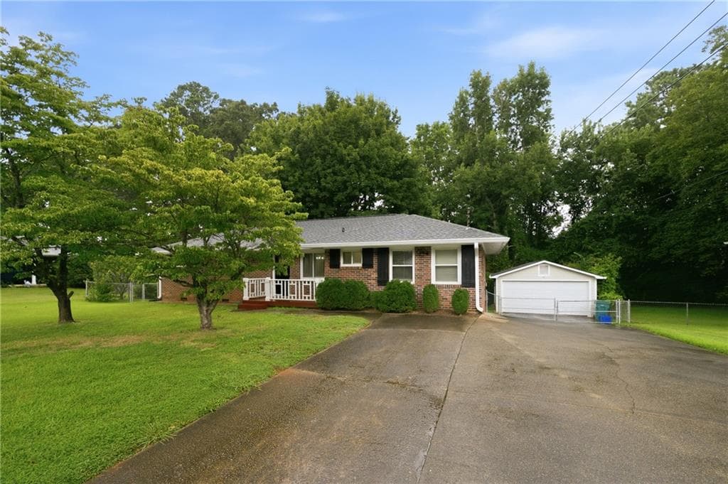 3 bedroom, 2 bathroom, 1,502 sq ft single family residence for rent at 1171 Starline Drive, Smyrna, GA 30080 for $2,500 a month — photo 1 of 40