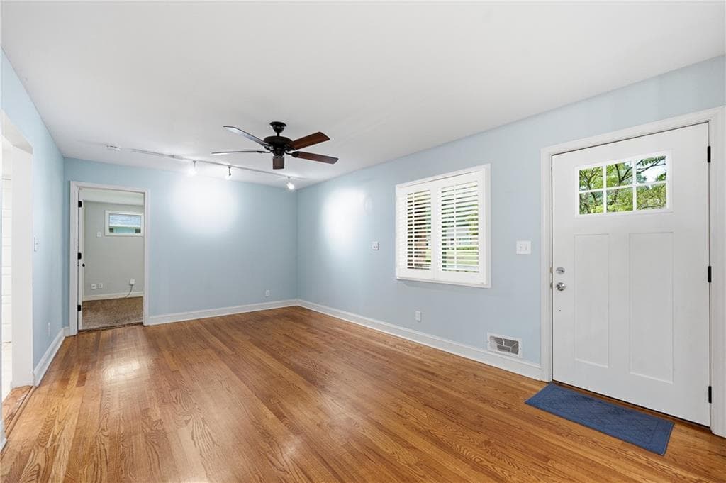 3 bedroom, 2 bathroom, 1,502 sq ft single family residence for rent at 1171 Starline Drive, Smyrna, GA 30080 for $2,500 a month — photo 5