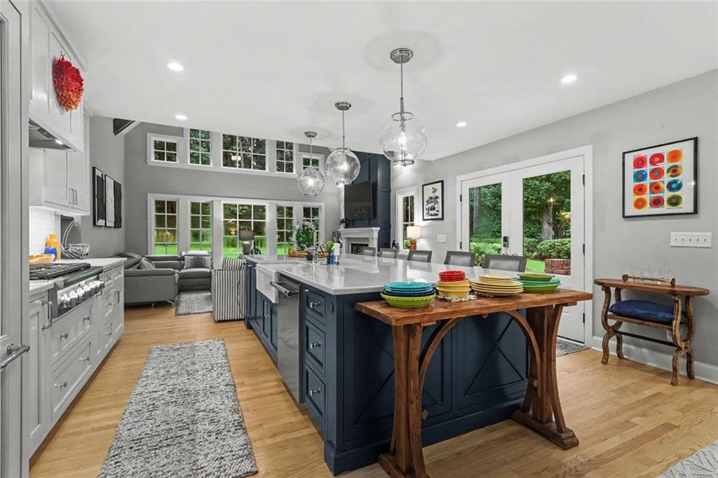 6 bedroom, 5 bathroom, 4,894 sq ft single family residence for sale at 804 Pinetree Drive, Decatur, GA 30030 — photo 9