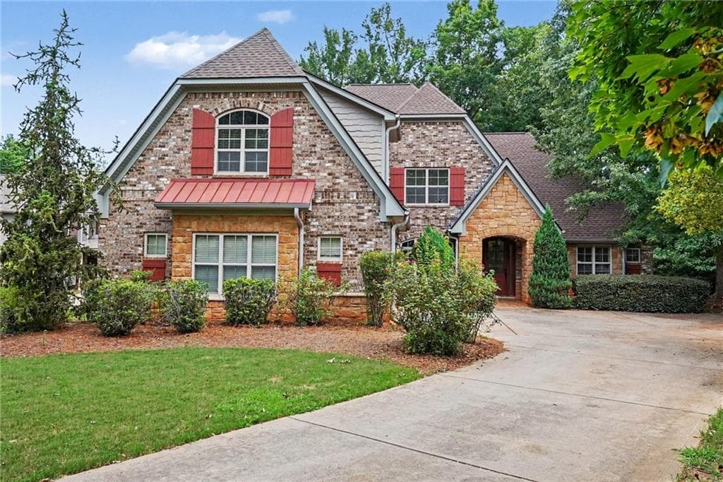 4 bedroom, 4 bathroom, 3,659 sq ft single family residence for sale at 157 Mariahs Walk, Hampton, GA 30228 — photo 1 of 44