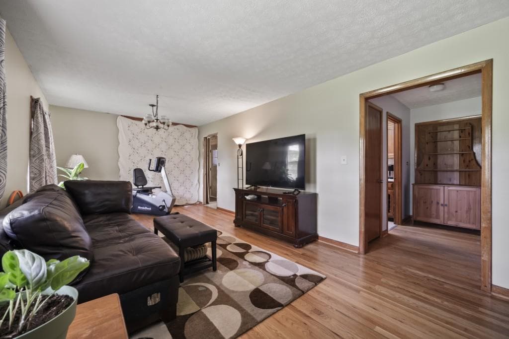 3 bedroom, 2 bathroom, 1,468 sq ft single family residence for sale at 1810 Hasty Road, Marietta, GA 30062 — photo 7
