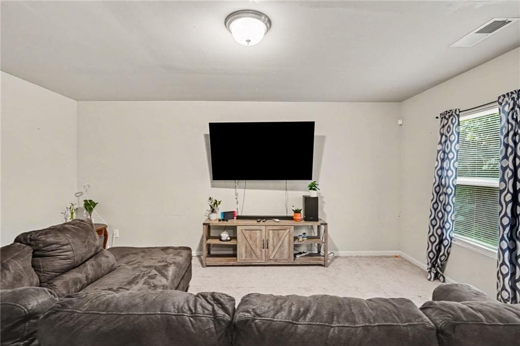 4 bedroom, 3 bathroom, 1,602 sq ft single family residence under contract at 20 Natures Trail, Covington, GA 30016 — photo 8