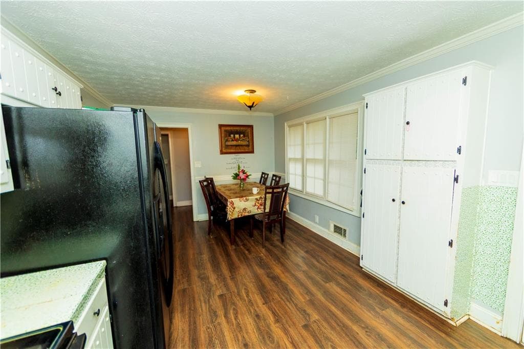 3 bedroom, 3 bathroom, 1,928 sq ft single family residence for sale at 3401 Rae Place, Lawrenceville, GA 30044 — photo 4