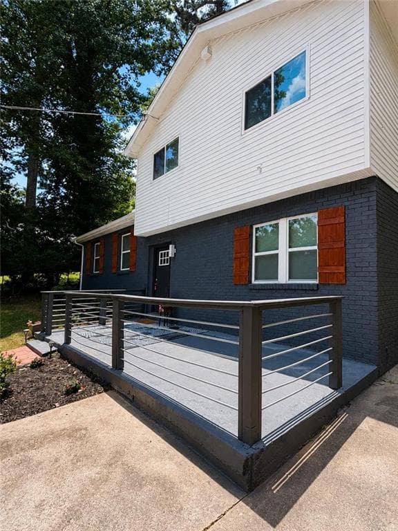 4 bedroom, 3 bathroom, 1,813 sq ft single family residence for sale at 2247 Green Forrest Drive, Decatur, GA 30032 — photo 3