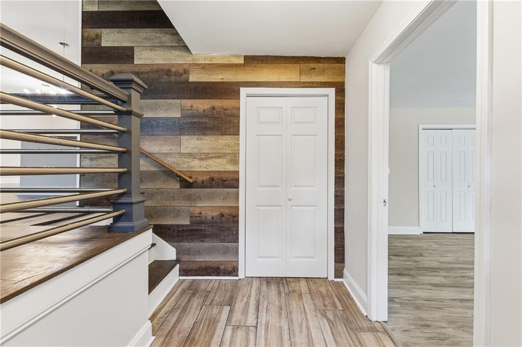 4 bedroom, 3 bathroom, 1,813 sq ft single family residence for sale at 2247 Green Forrest Drive, Decatur, GA 30032 — photo 4