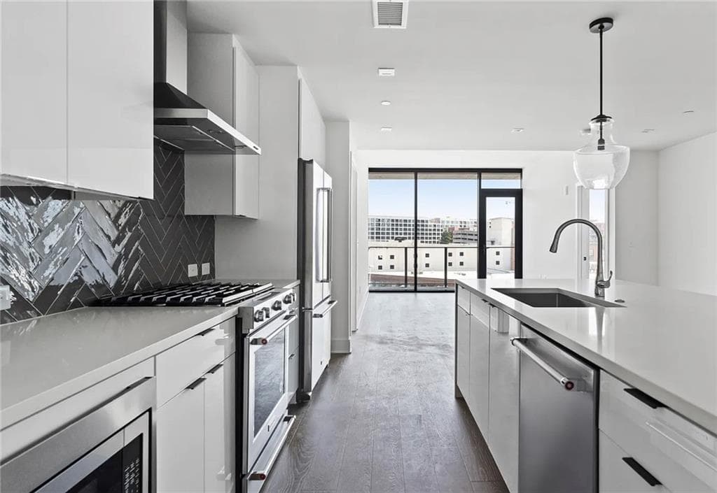 2 bedroom, 2 bathroom, 1,164 sq ft condominium for rent at 788 West Marietta ST NW 508, Atlanta, GA 30318 for $2,900 a month — photo 3