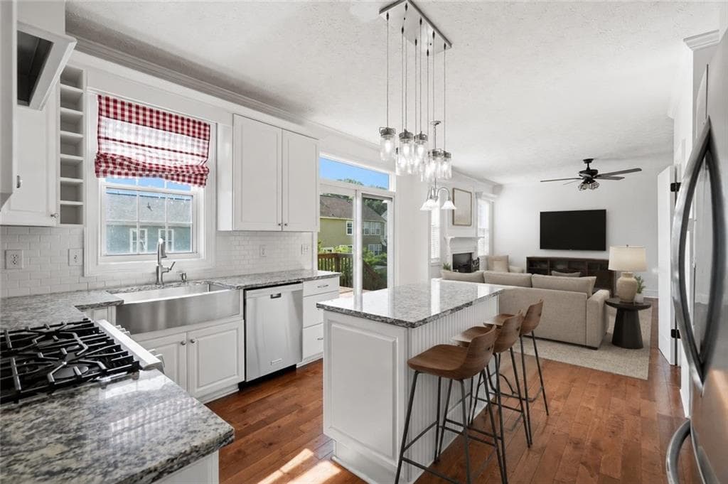4 bedroom, 4 bathroom, 3,008 sq ft single family residence for sale at 309 Park Creek Ridge, Woodstock, GA 30188 — photo 10