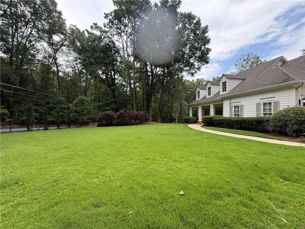 6 bedroom, 9 bathroom single family residence for rent at 4475 Harris Trail, Atlanta, GA 30327 for $19,500 a month — photo 3