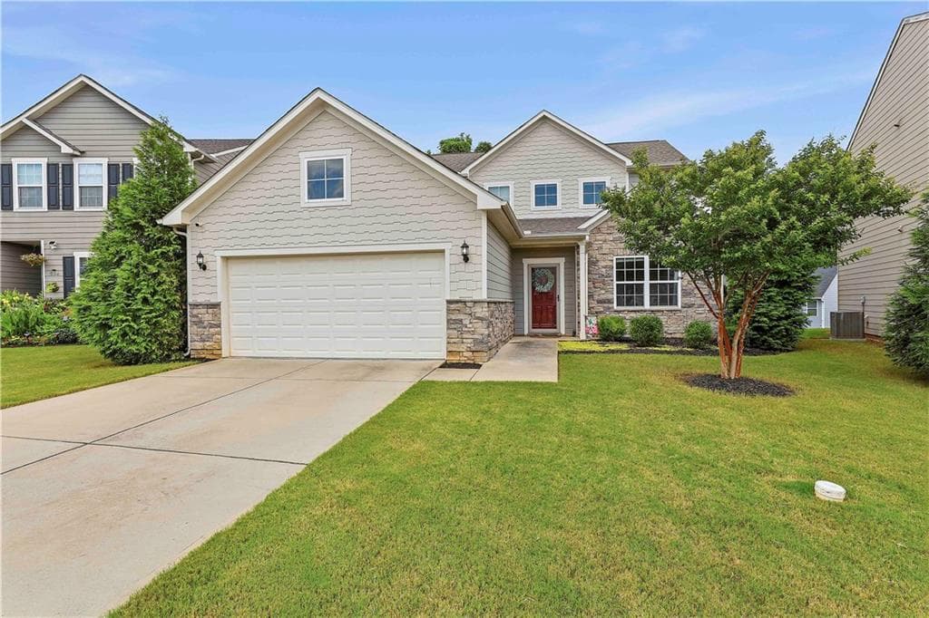 4 bedroom, 4 bathroom, 2,400 sq ft single family residence for sale at 538 Princeton Circle, Palmetto, GA 30268