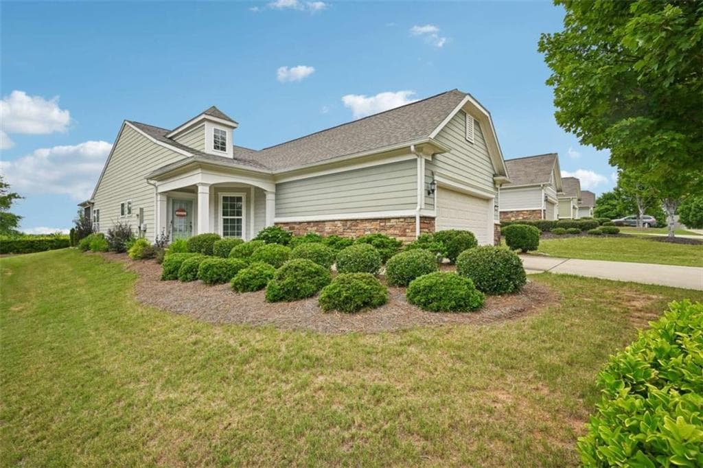 2 bedroom, 2 bathroom, 1,429 sq ft single family residence for sale at 1241 Branch Creek Way, Greensboro, GA 30642