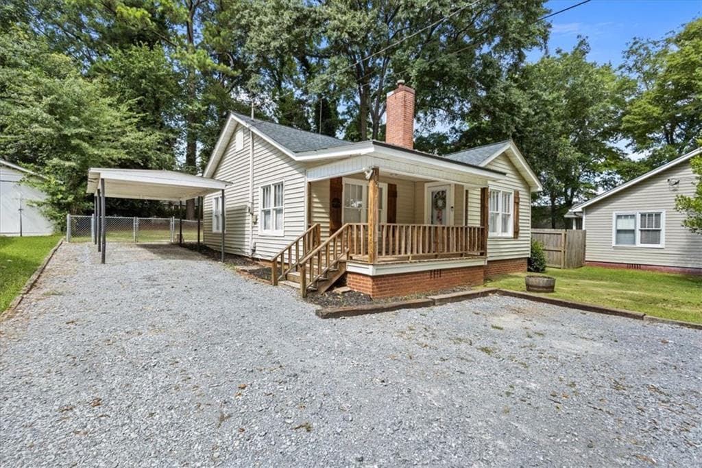 2 bedroom, 1 bathroom, 943 sq ft single family residence for sale at 102 W Fairmount Avenue, Cedartown, GA 30125 — photo 2