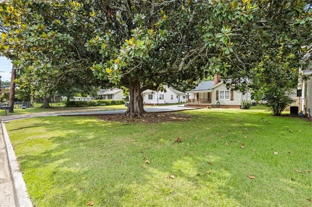 2 bedroom, 1 bathroom, 943 sq ft single family residence for sale at 102 W Fairmount Avenue, Cedartown, GA 30125 — photo 8