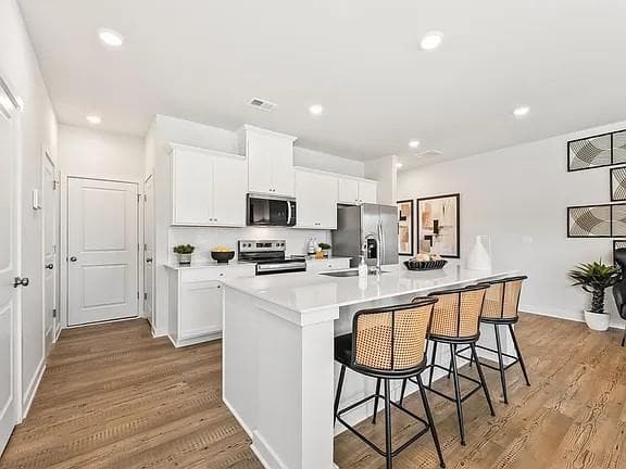 3 bedroom, 3 bathroom, 1,855 sq ft townhouse for rent at 7508 Clover Lane, Flowery Branch, GA 30542 for $2,150 a month — photo 2