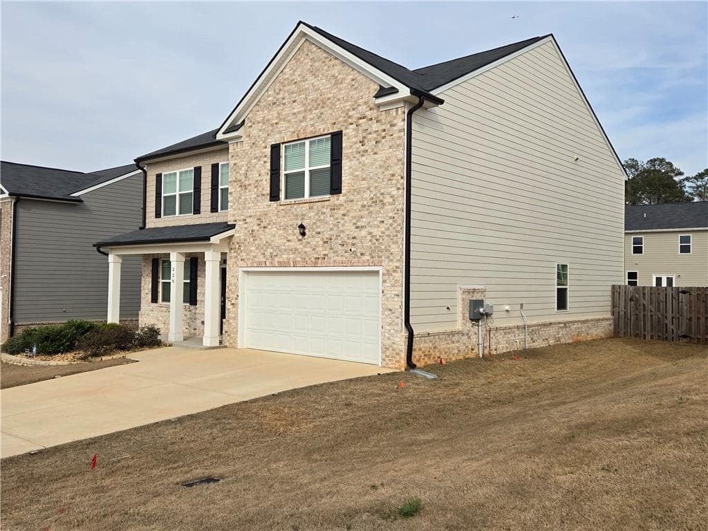 4 bedroom, 4 bathroom, 2,852 sq ft single family residence for sale at 220 Montgomery Drive, Stockbridge, GA 30281 — photo 4