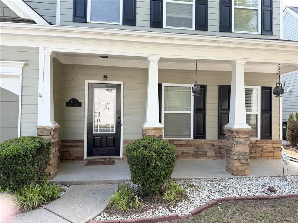 4 bedroom, 3 bathroom, 2,748 sq ft single family residence for rent at 4306 Suwanee Brook Court, Buford, GA 30518 for $2,600 a month — photo 5