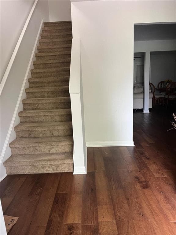 3 bedroom, 3 bathroom, 1,520 sq ft townhouse for sale at 2434 Piering Drive, Lithonia, GA 30038 — photo 3