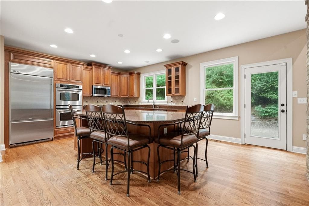6 bedroom, 5 bathroom, 3,457 sq ft single family residence for rent at 2060 Fife Ridge Court, Roswell, GA 30075 for $5,500 a month — photo 5