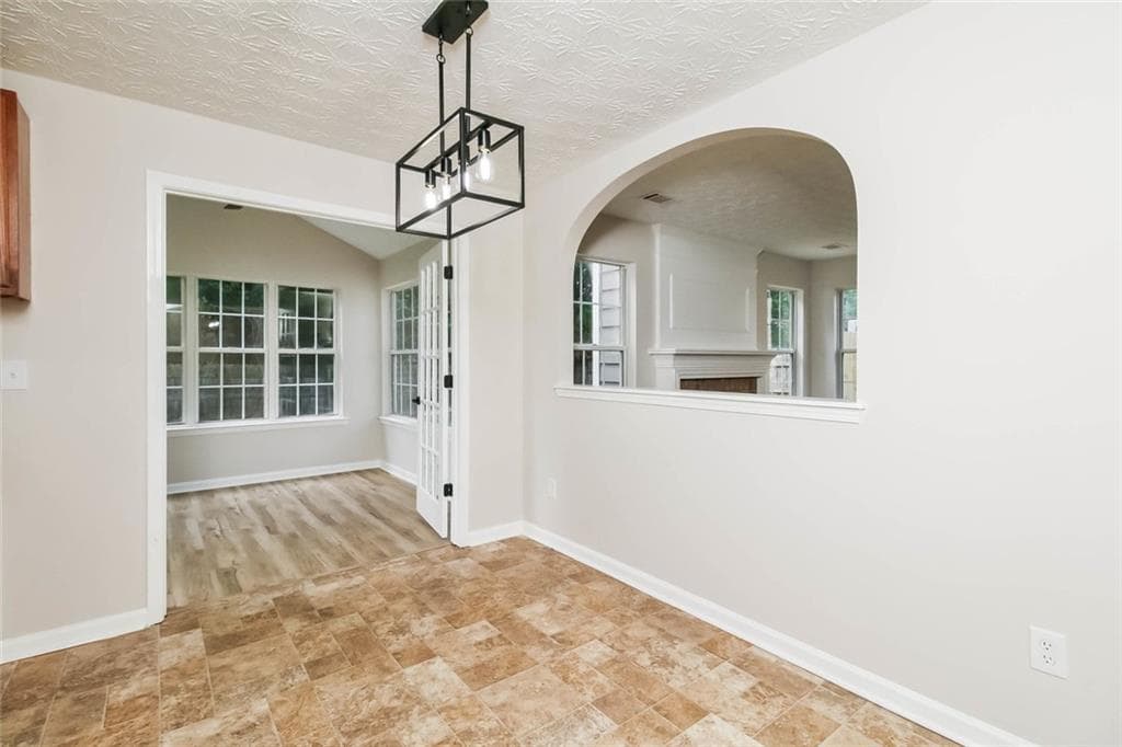 3 bedroom, 3 bathroom, 2,185 sq ft single family residence for sale at 2527 Plymouth Way, Conyers, GA 30013 — photo 8