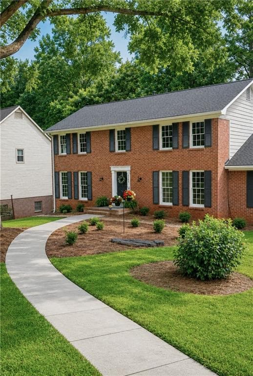 4 bedroom, 3 bathroom, 2,880 sq ft single family residence for sale at 2302 Smokehouse Path, Lawrenceville, GA 30044 — photo 2