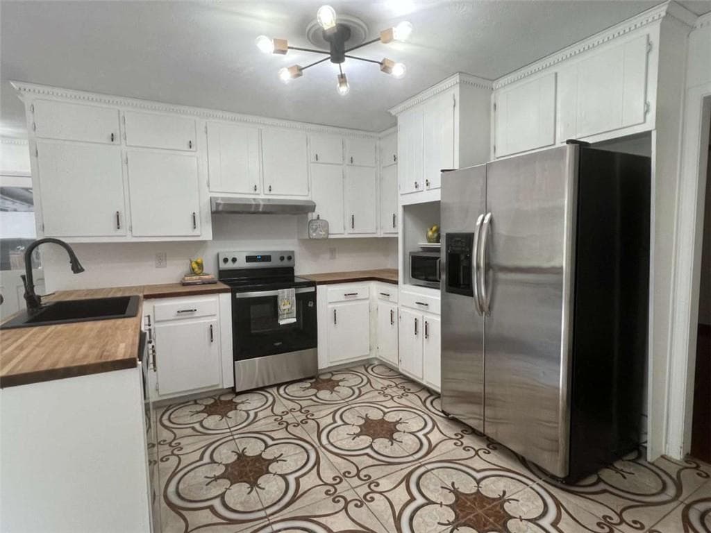 4 bedroom, 4 bathroom, 3,830 sq ft single family residence for rent at 5262 Kurt Lane, Conyers, GA 30094 for $2,500 a month — photo 5