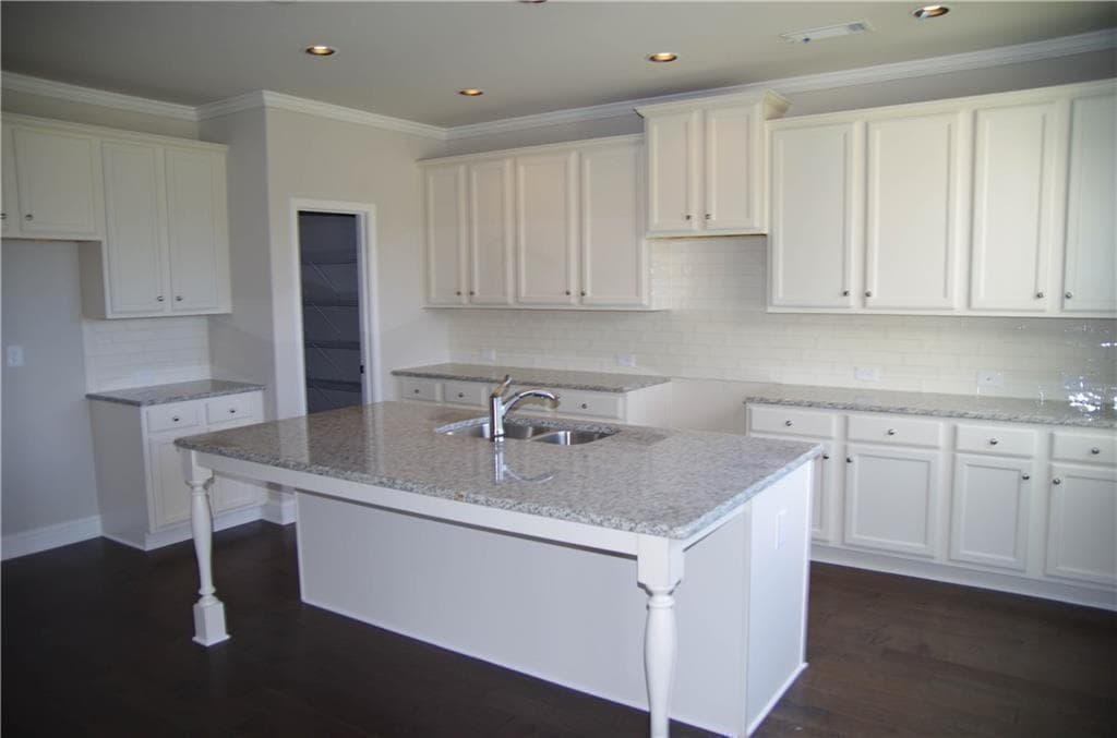 5 bedroom, 3 bathroom, 3,350 sq ft single family residence for rent at 3335 Ivy farm Path, Buford, GA 30519 for $3,000 a month — photo 8