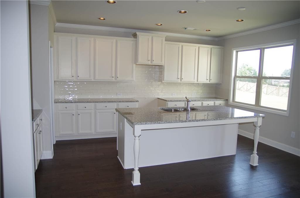 5 bedroom, 3 bathroom, 3,350 sq ft single family residence for rent at 3335 Ivy farm Path, Buford, GA 30519 for $3,000 a month — photo 9