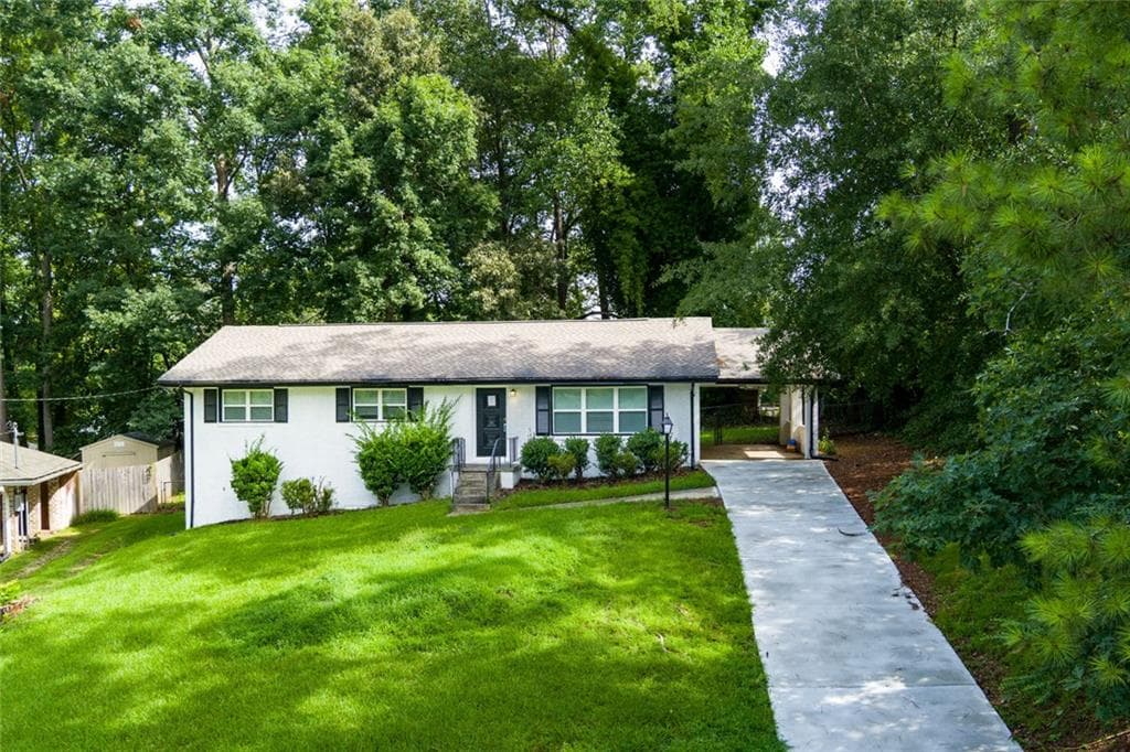 4 bedroom, 3 bathroom, 2,230 sq ft single family residence under contract at 3130 Gay Drive, Decatur, GA 30032 — photo 2