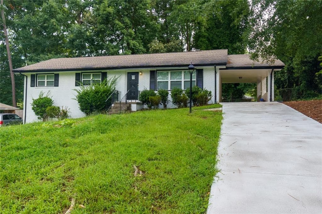 4 bedroom, 3 bathroom, 2,230 sq ft single family residence under contract at 3130 Gay Drive, Decatur, GA 30032 — photo 8