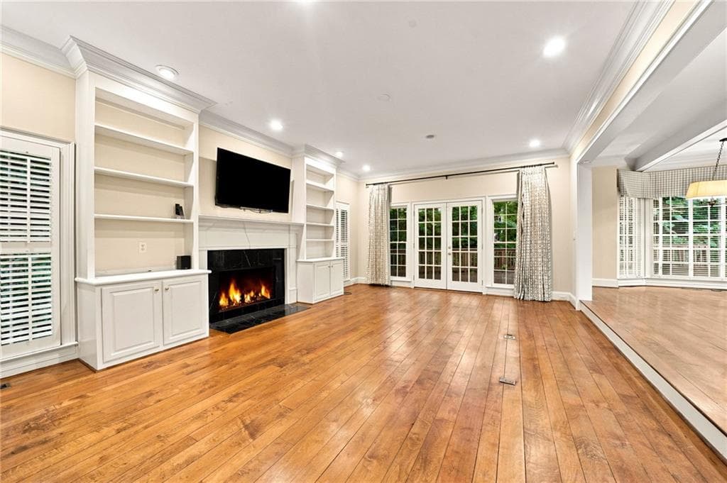 6 bedroom, 5 bathroom, 3,806 sq ft single family residence for rent at 18 Dean Overlook, Atlanta, GA 30318 for $8,000 a month — photo 6