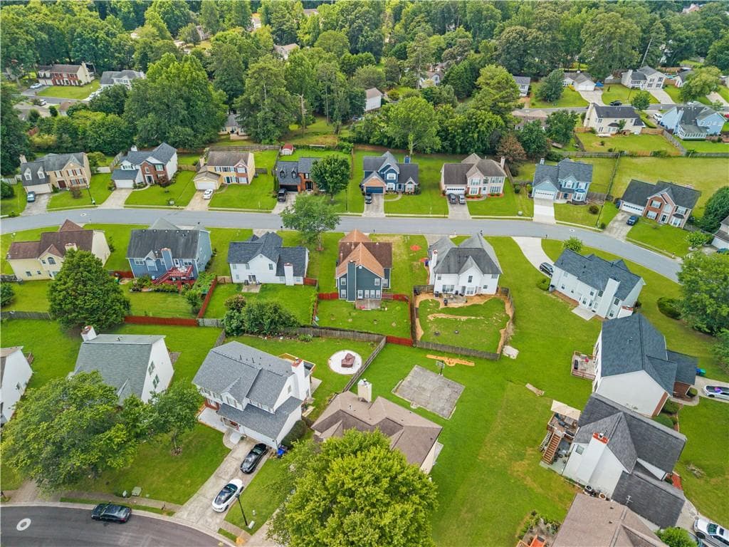 3 bedroom, 3 bathroom, 2,346 sq ft single family residence for sale at 3177 Dunlin Way, Lawrenceville, GA 30044 — photo 2