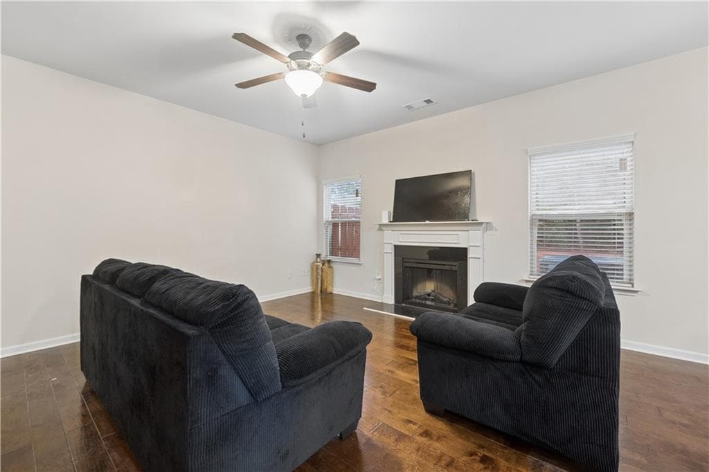 3 bedroom, 3 bathroom, 1,892 sq ft townhouse under contract at 2889 Cooper Brook Drive, Snellville, GA 30078 — photo 7