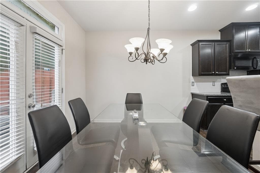 3 bedroom, 3 bathroom, 1,892 sq ft townhouse under contract at 2889 Cooper Brook Drive, Snellville, GA 30078 — photo 8