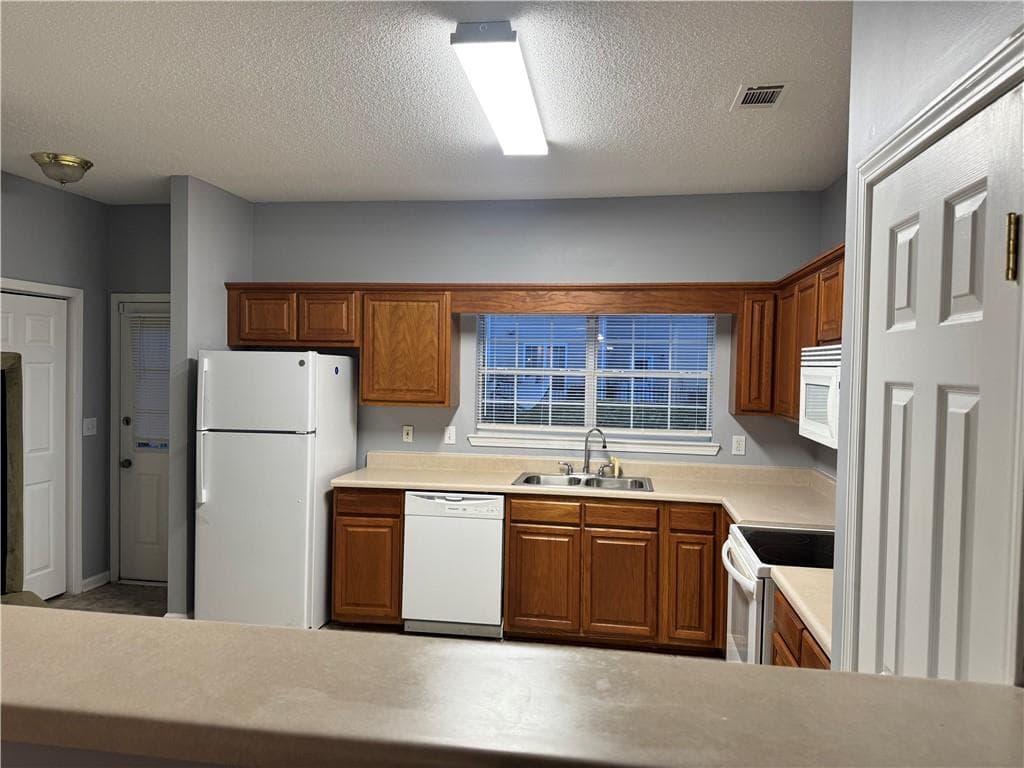 3 bedroom, 3 bathroom, 1,441 sq ft townhouse for rent at 2468 brianna Drive, Hampton, GA 30228 for $1,600 a month — photo 8