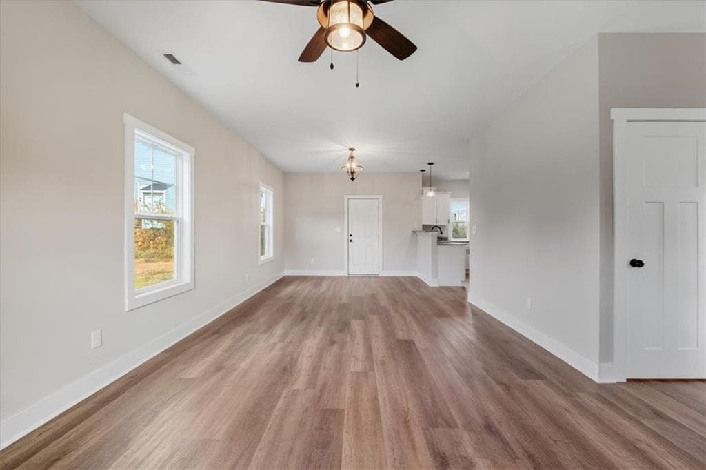 3 bedroom, 3 bathroom, 1,276 sq ft single family residence for sale at 108 Hicksville Road, Aragon, GA 30104 — photo 2