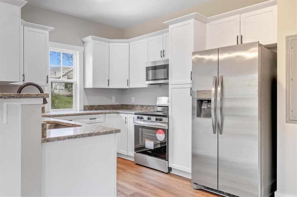 3 bedroom, 3 bathroom, 1,276 sq ft single family residence for sale at 108 Hicksville Road, Aragon, GA 30104 — photo 5