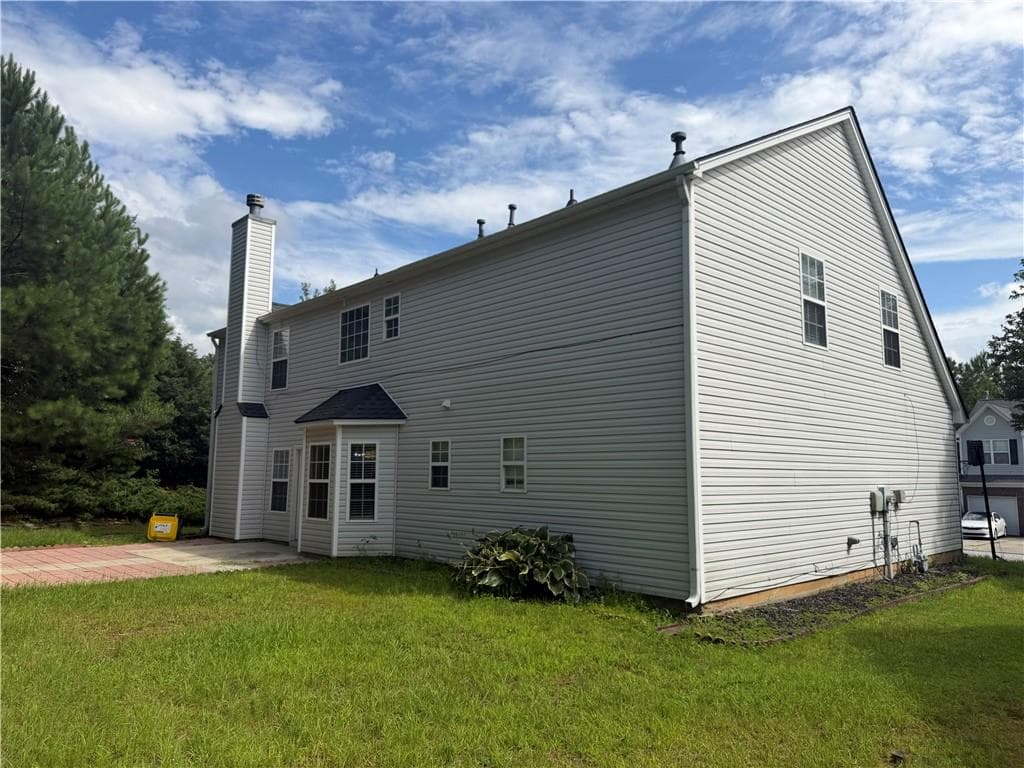 4 bedroom, 3 bathroom, 2,872 sq ft single family residence for rent at 3865 Crescent Walk Lane, Suwanee, GA 30024 for $2,850 a month — photo 2