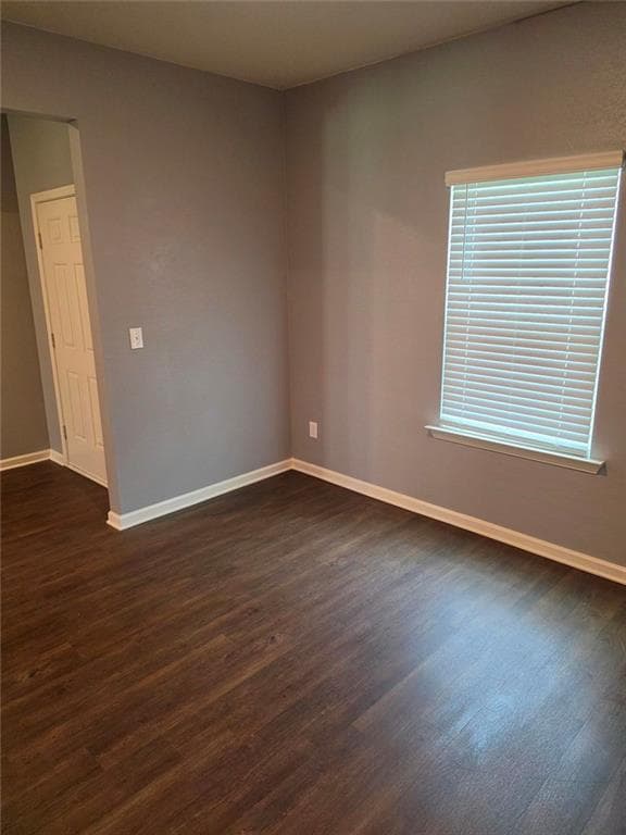 4 bedroom, 3 bathroom, 2,274 sq ft single family residence for sale at 565 Greenlee Road, Athens, GA 30606 — photo 3