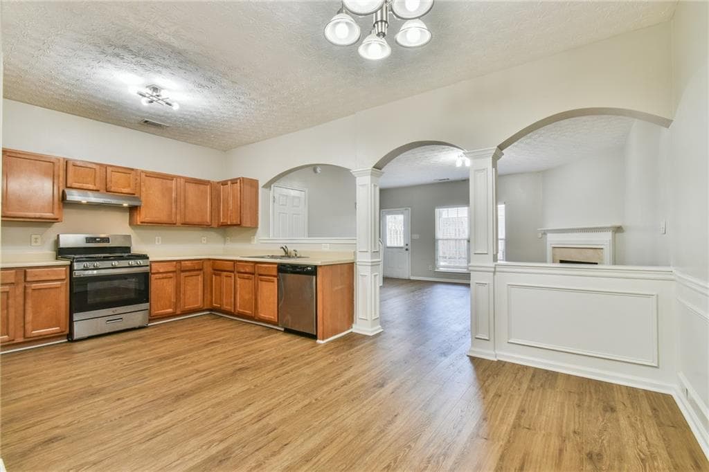 3 bedroom, 3 bathroom, 1,712 sq ft townhouse for rent at 2529 Emma Way, Lawrenceville, GA 30044 for $1,950 a month — photo 7