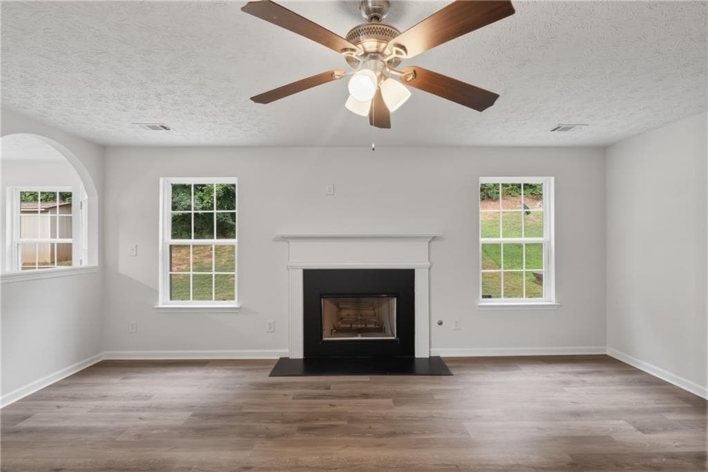 4 bedroom, 2 bathroom, 2,286 sq ft single family residence under contract at 2213 Pine View Trail, Ellenwood, GA 30294 — photo 8