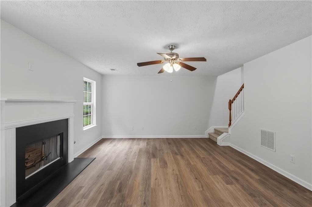 4 bedroom, 2 bathroom, 2,286 sq ft single family residence under contract at 2213 Pine View Trail, Ellenwood, GA 30294 — photo 9