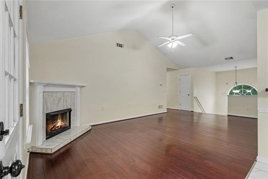 5 bedroom, 3 bathroom, 1,836 sq ft single family residence under contract at 4227 Round Stone Trail, Snellville, GA 30039 — photo 7