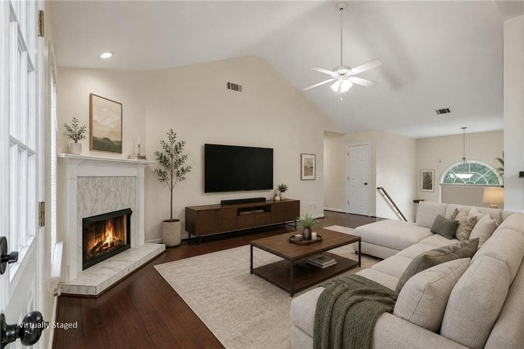 5 bedroom, 3 bathroom, 1,836 sq ft single family residence under contract at 4227 Round Stone Trail, Snellville, GA 30039 — photo 5