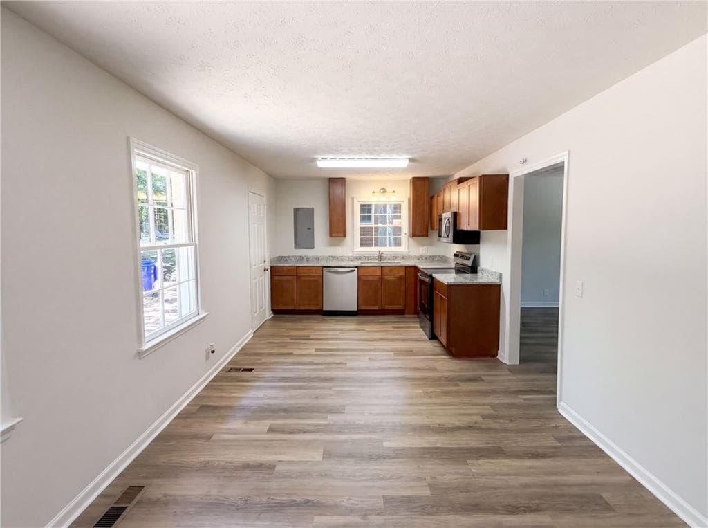 4 bedroom, 2 bathroom, 1,200 sq ft single family residence for sale at 537 Green Street, Monroe, GA 30655 — photo 2